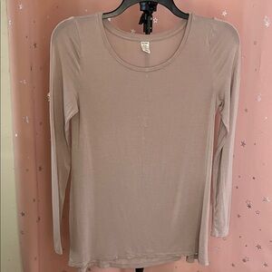 Old Navy Women's Long Sleeve Top in Taupe